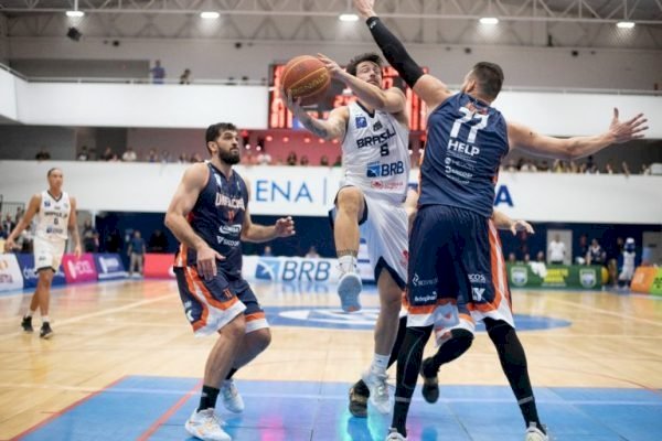 Cerrado e Brasília estreiam no NBB com uma vitória e uma derrota cada