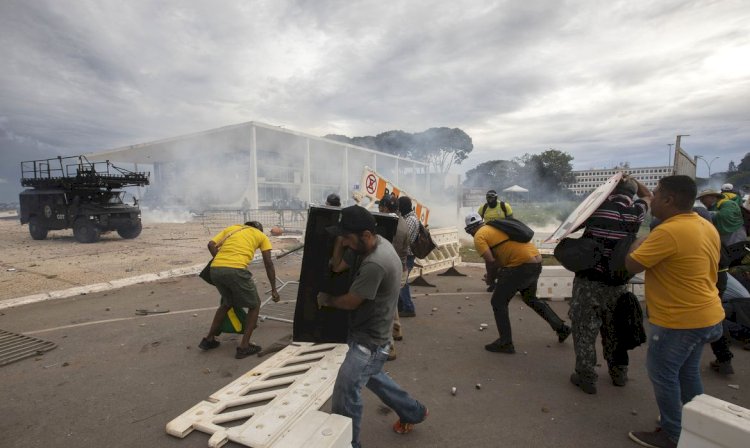 AGU pede a condenação de mais 42 pessoas por atos golpistas